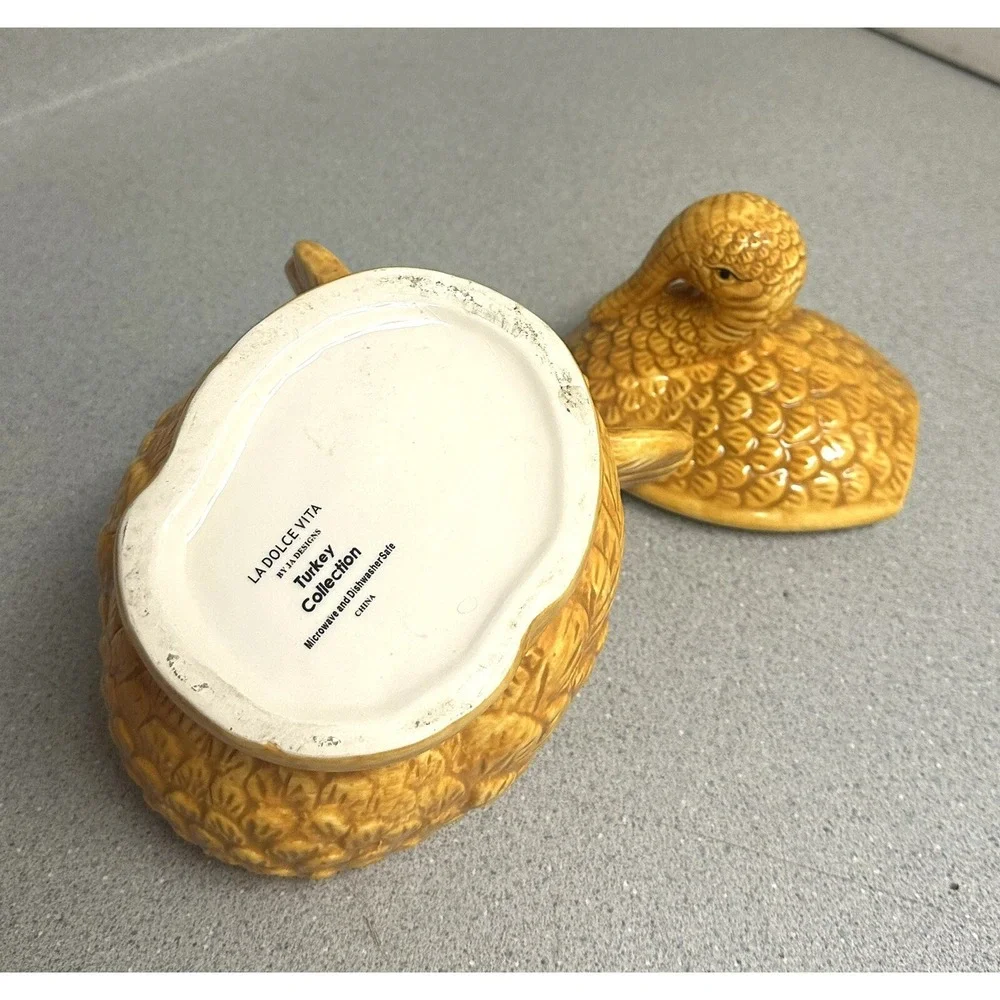 La Dolce Vita By JA Designs Covered Turkey Bowl Orange Turkey Collection‎